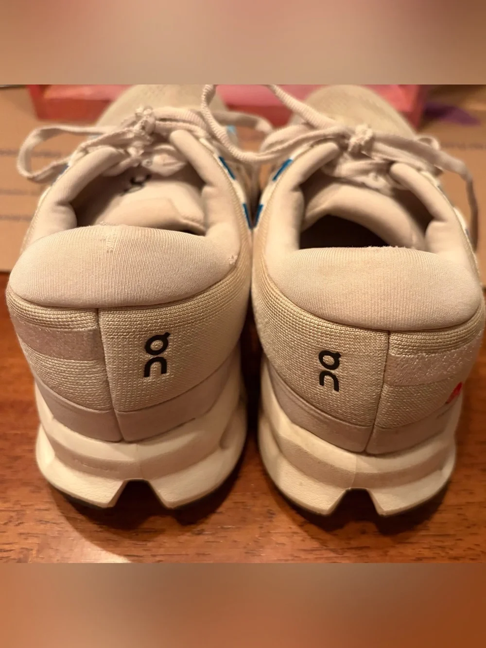 On Cloud cloudsurfer 2 running shoes